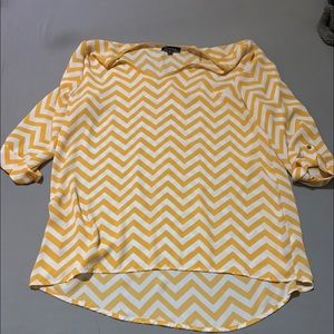 Medium yellow chevron top